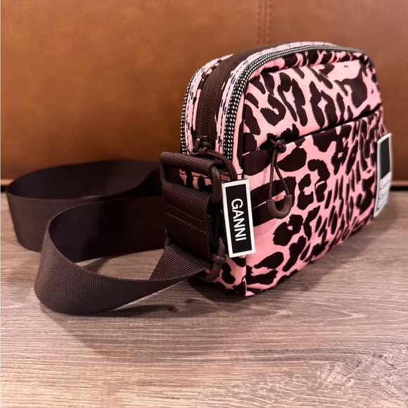 NWOT GANNI Candy Pink & Brown Leopard Print Nylon Tech Festival Crossbody Bag - Picture 5 of 16